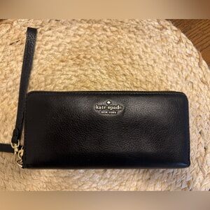 kate spade new york Leila Women's Wallet - Black